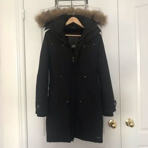 TNA winter coat with many pockets